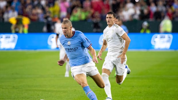 Manchester City vs. Manchester United Prediction with Bet365